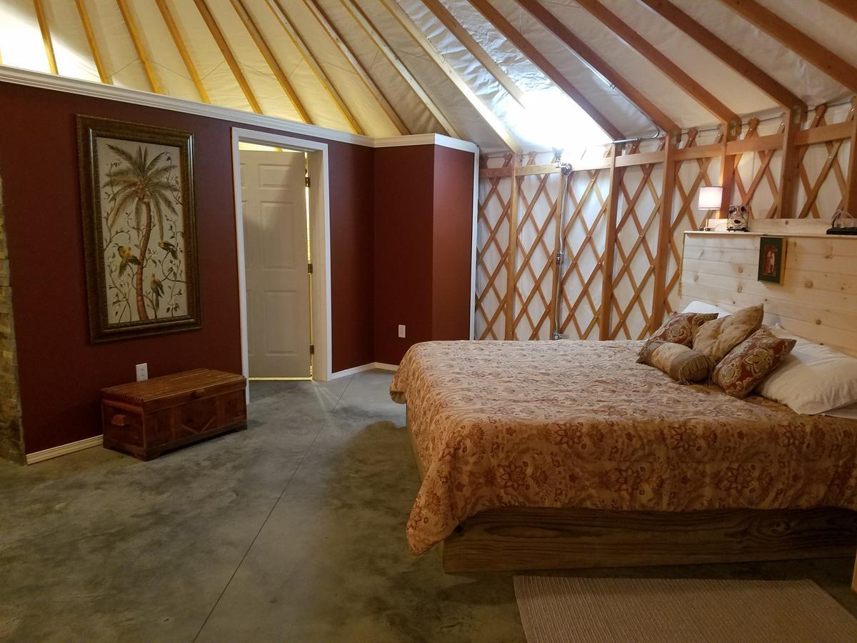 Yale Manor B&B & Yurt Glamping Luaran gambar