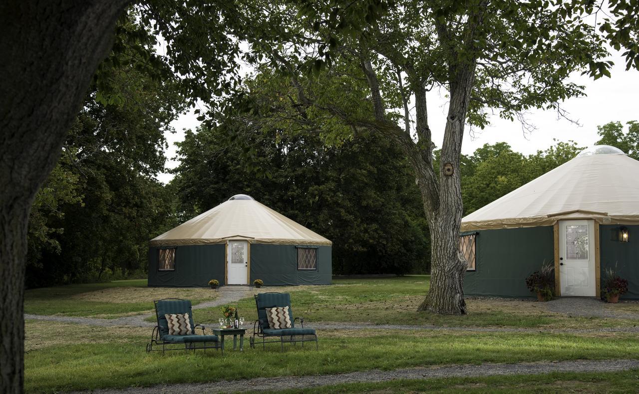 Yale Manor B&B & Yurt Glamping Luaran gambar